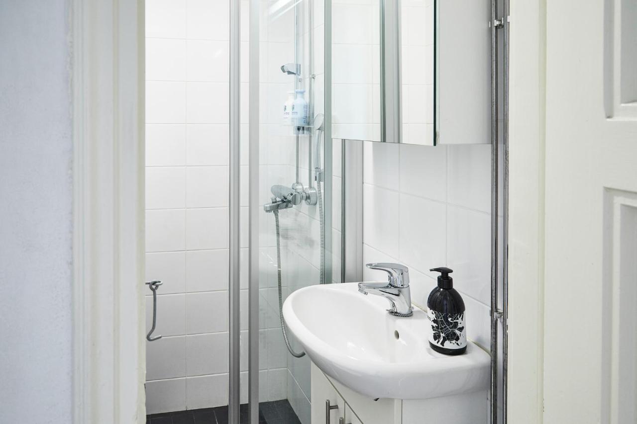 Small Studio Apartment Nearby City Centre Helsingfors Eksteriør bilde